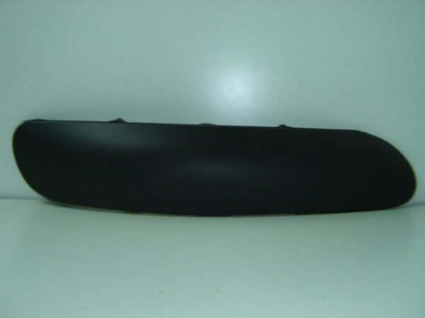 CITROEN C3 2002 MOLDURA PARAGOLPES FRONTAL DERECHO NEGRO