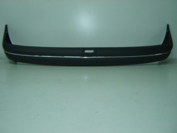 FORD FIESTA 1989 PARAGOLPES TRASERO MOLDURA C