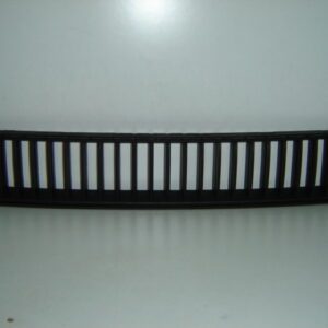 SKODA FABIA 1999 REJILLA PARAGOLPES FRONTAL CENTRAL