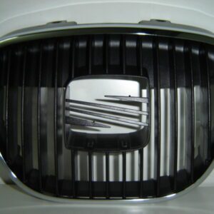 SEAT IBIZA 2002 REJILLA CENTRO ( ARO CROMADO )