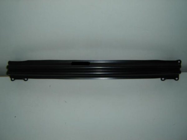 VOLKSWAGEN GOLF V 2003 REFUERZO PARAGOLPES TRASERO