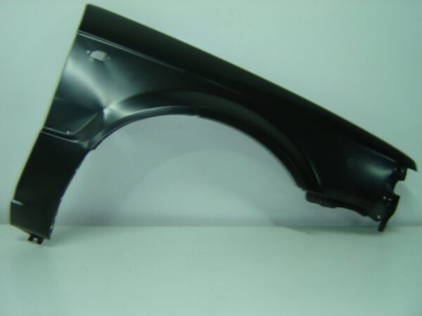 MAZDA 323 1986 1989 ALETA FRONTAL DERECHO