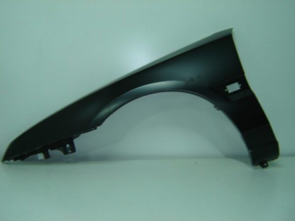 MAZDA 323F 1990 ALETA FRONTAL IZQUIERDO QUIERDO