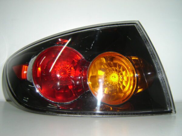 MAZDA 3 SEDAN 4P 2004 2007 PILOTO TRASERO IZQUIERDO ALETA TRASERA ( TRANSP )