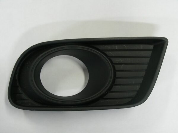 MAZDA BT 50 2009 REJILLA PARAGOLPES DELANTER. IZQ CON AGUJERO
