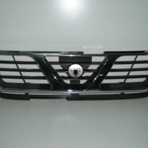 NISSAN PATROL 1998 REJILLA CROMADO