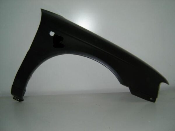 SUZUKI BALENO 1995 ALETA FRONTAL DERECHO