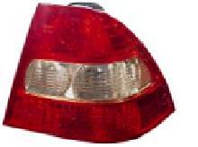 TOYOTA COROLLA 2002 PILOTO TRASERO IZQUIERDO SEDAN 4P ( KOITO )