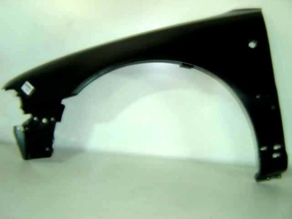 AUDI A4 1998 ALETAFRONTAL IZQUIERDO ( PIS-FRI-EMB ) S-EMBLEMA